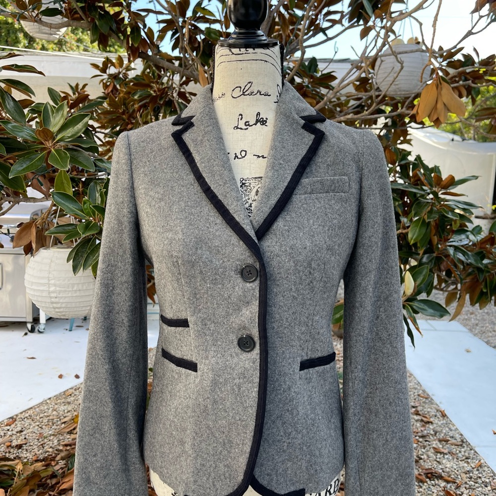 NWT J Crew Gorgeous Gray Wool Blazer with black trim